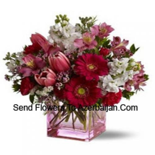 Belles fleurs assorties dans un vase